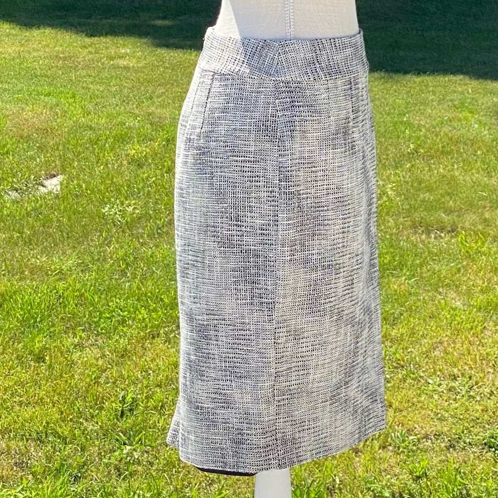 BR Black/White Textured Pencil Skirt, 4. - Picture 6 of 12